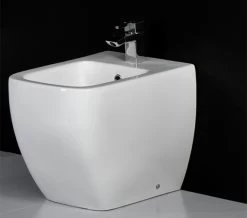 RAK Metropolitan 1 Tap Hole Back To Wall White Bidet 525mm - METBID -Bathroom Supplie Shop QS V36298 1 mn